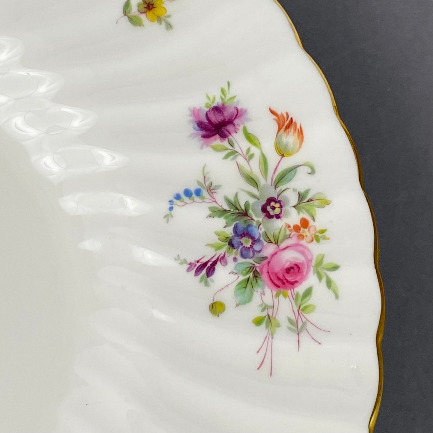 Minton Marlow Platter XL Gold Gilt Floral 45cm or 17 & 1/2" Bone China VGC