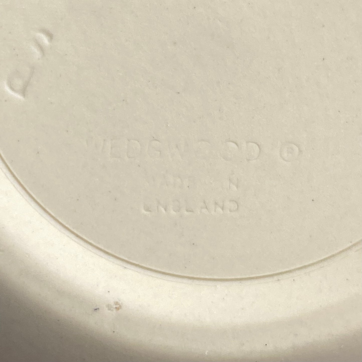Wedgwood Primrose Yellow Prunus c1976 Vintage Jasperware Pot with Lid