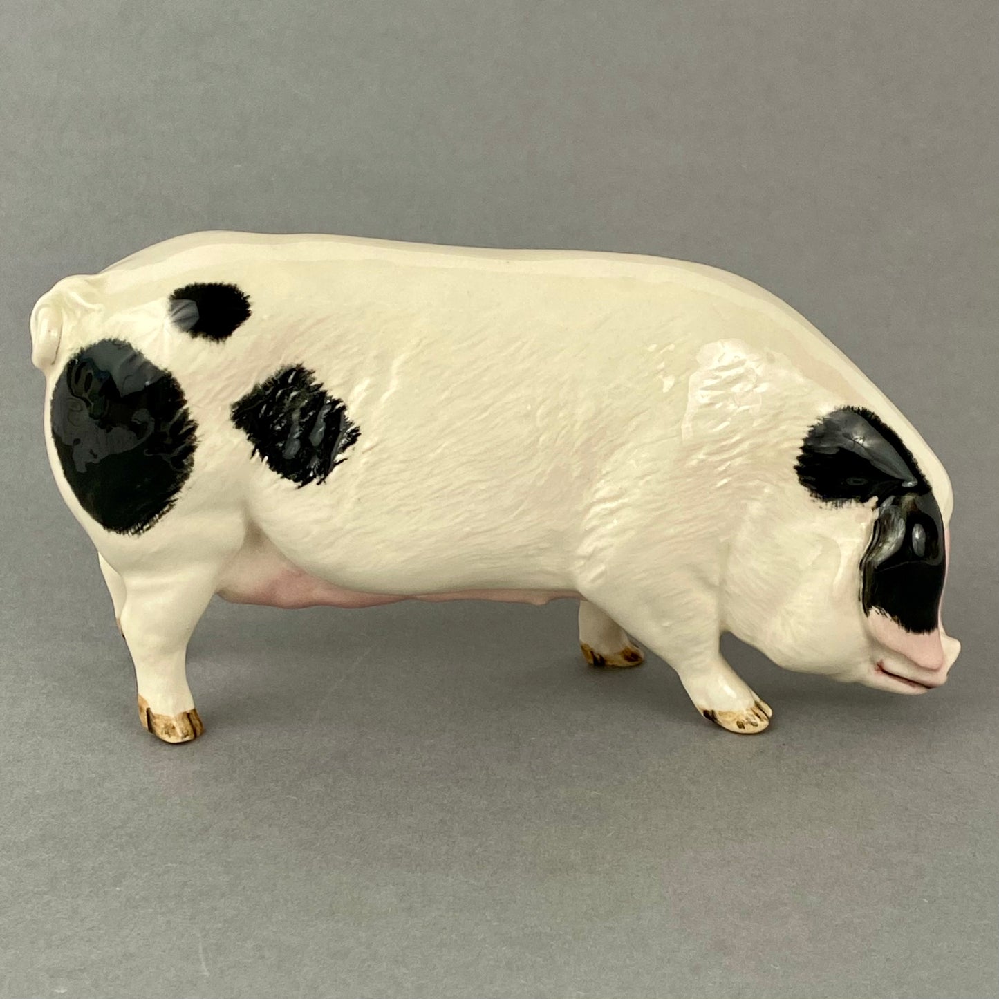 Royal Doulton Gloucester Old Spot Pig English Porcelain Figurine DA230