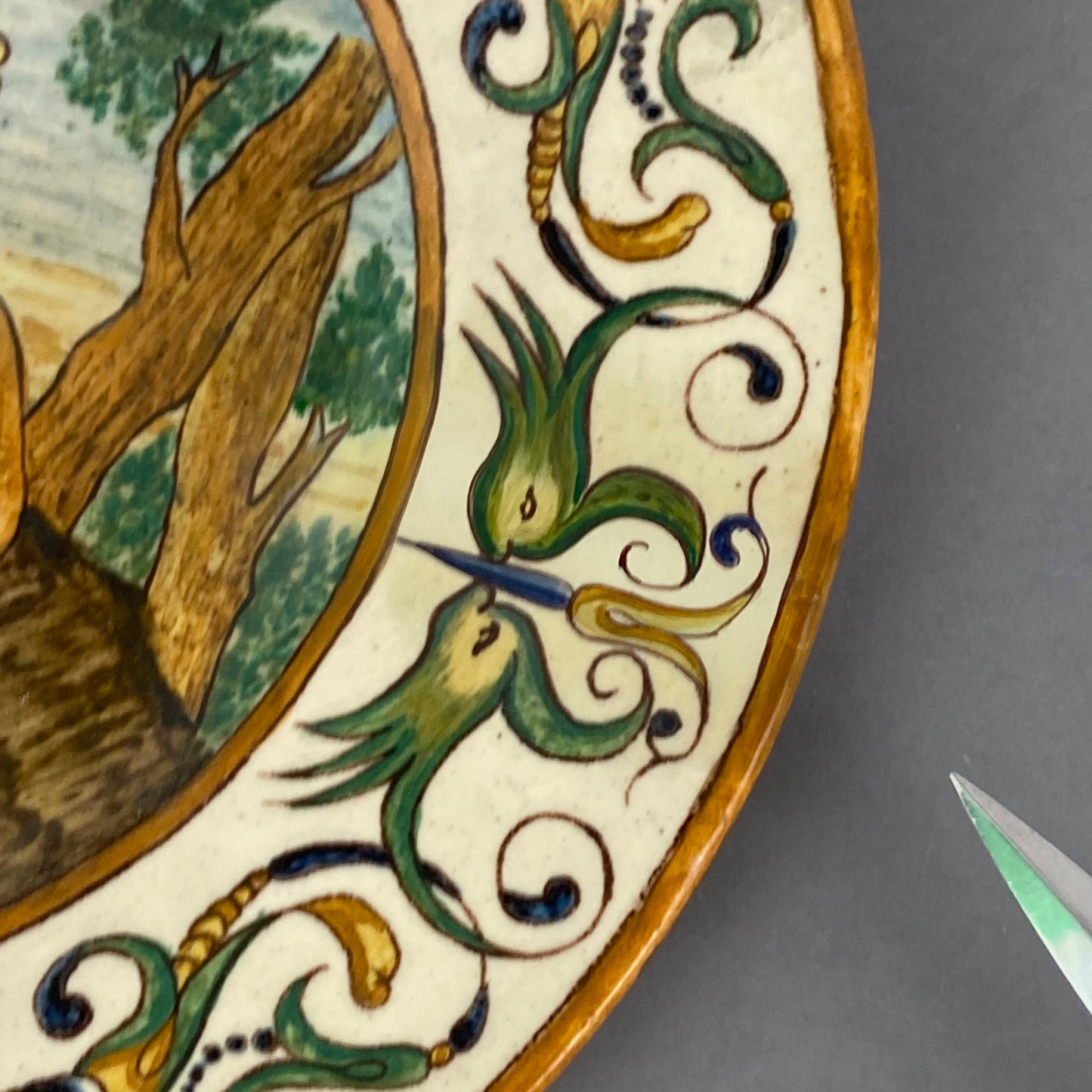 Rare Antique Raffaelesco Dragon Deruta Pottery Italian Maiolica Plate 17thc Design