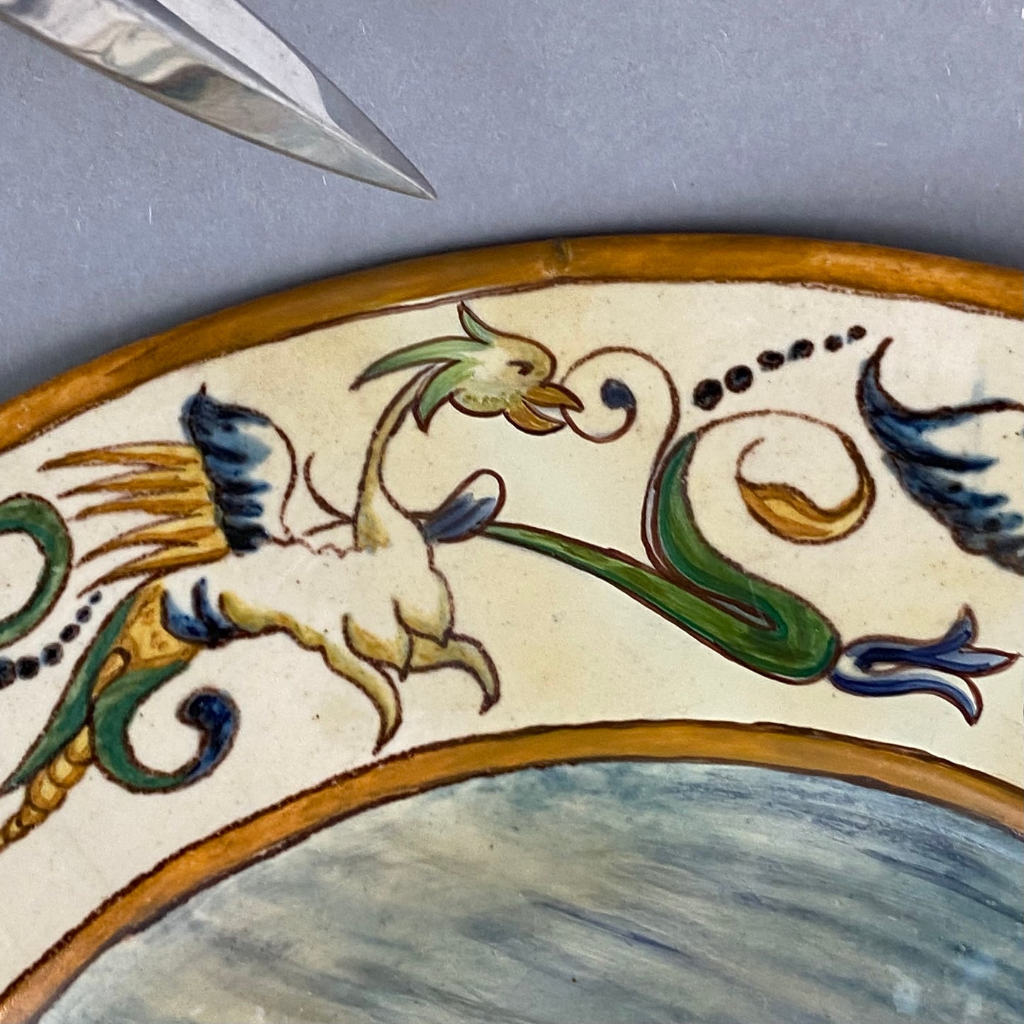 Rare Antique Raffaelesco Dragon Deruta Pottery Italian Maiolica Plate 17thc Design