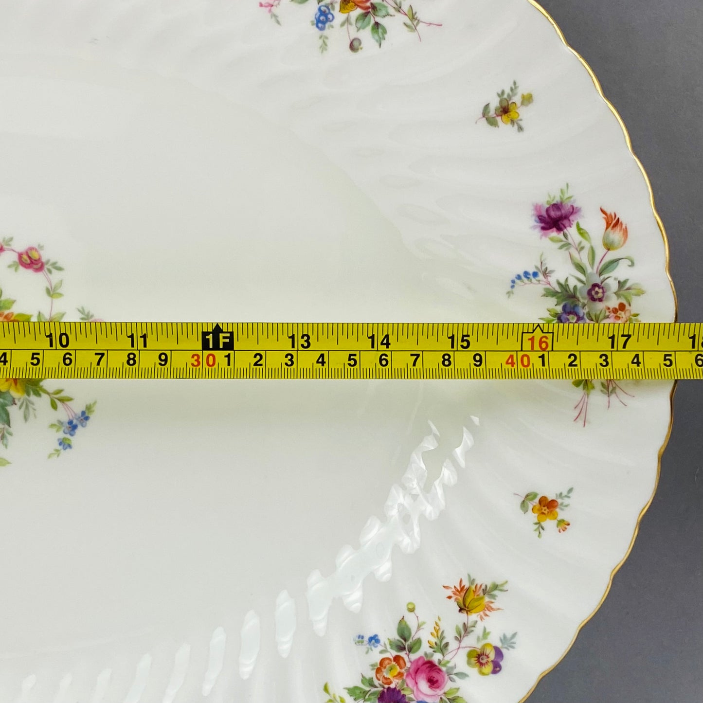 Minton Marlow Platter XL Gold Gilt Floral 45cm or 17 & 1/2" Bone China VGC