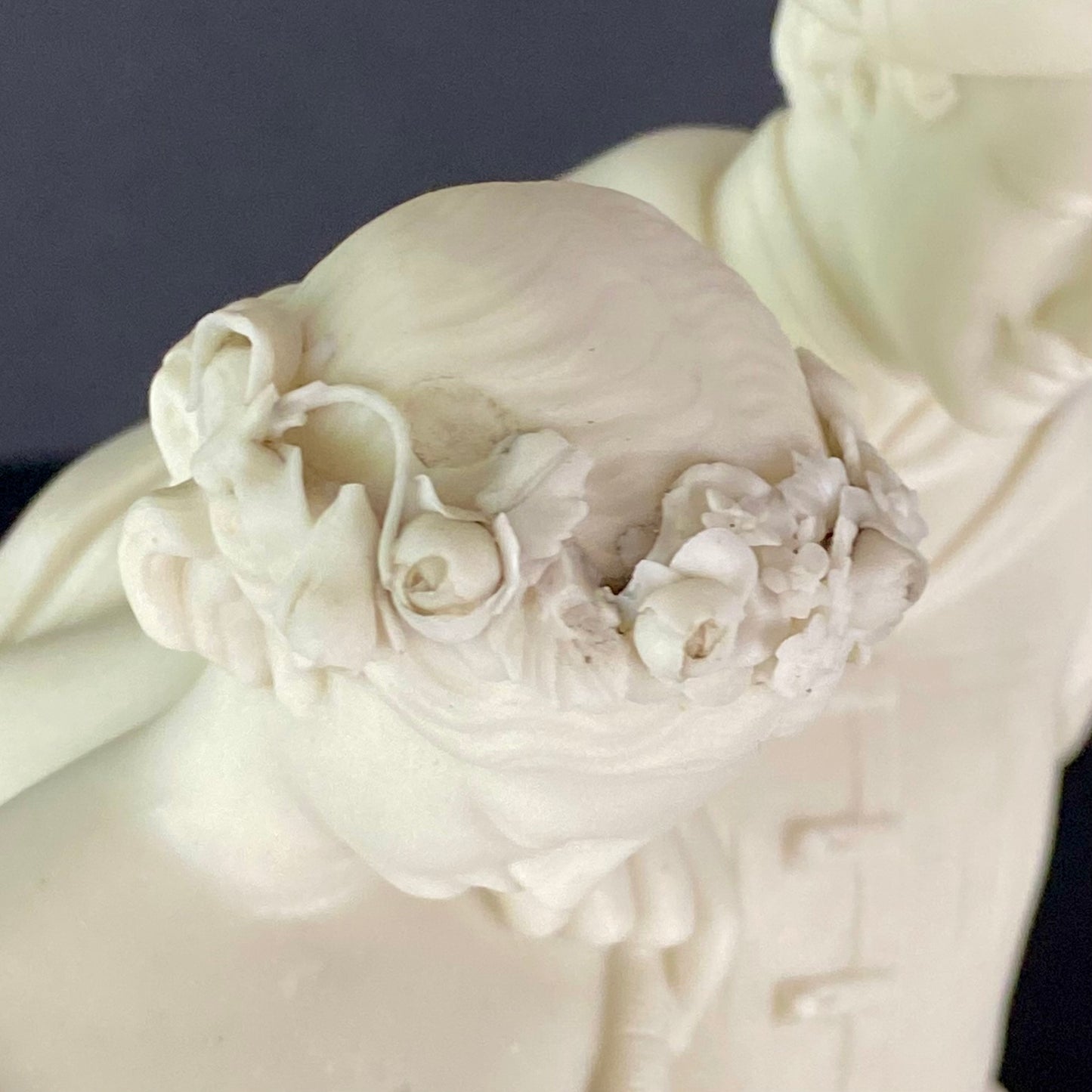 Worcester Parian Porcelain Figurine Kerr & Binns C1860 Faust & Margaret
