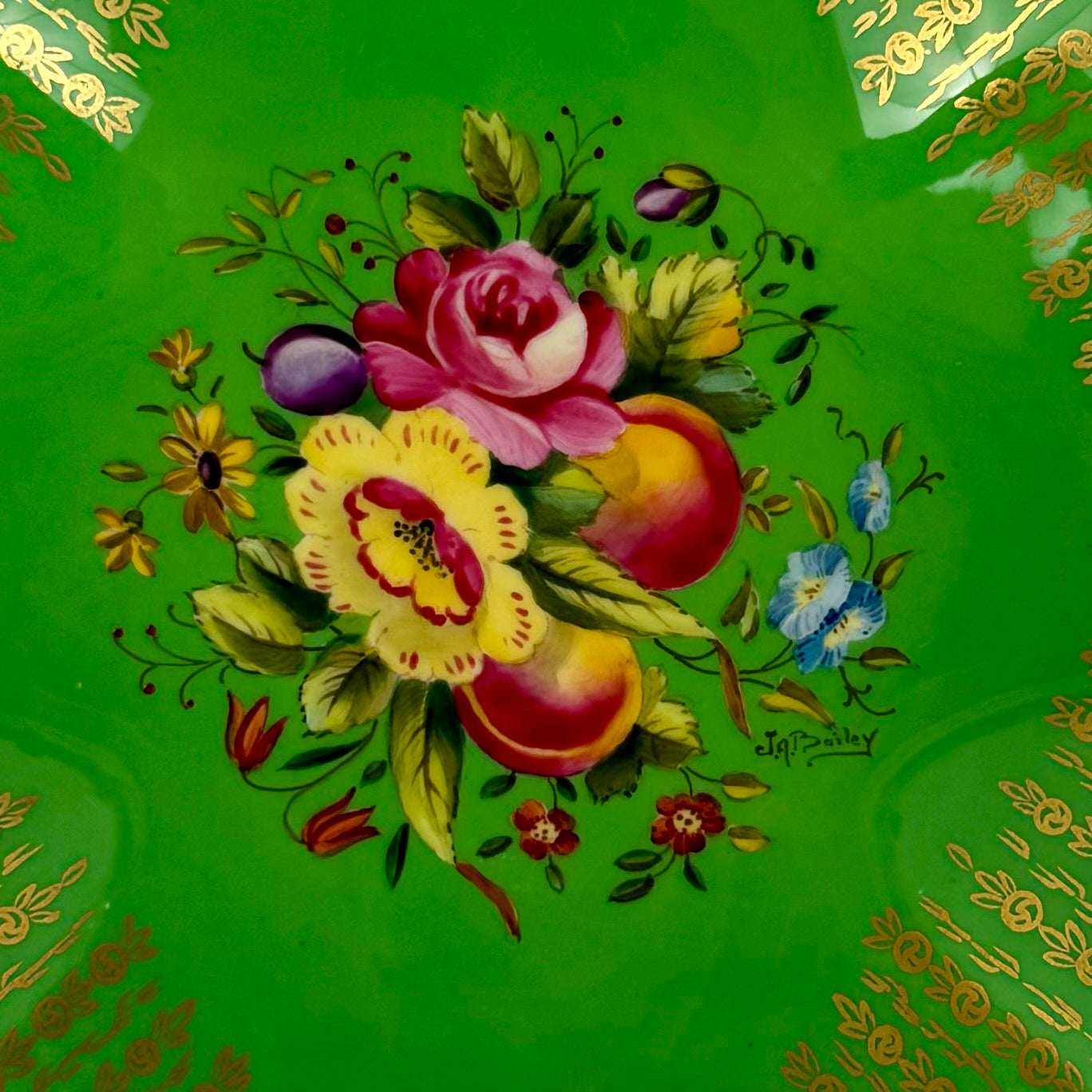 Wedgwood Antique Bowl artist signed J.A. Bailey Green Gold Gilt c1891