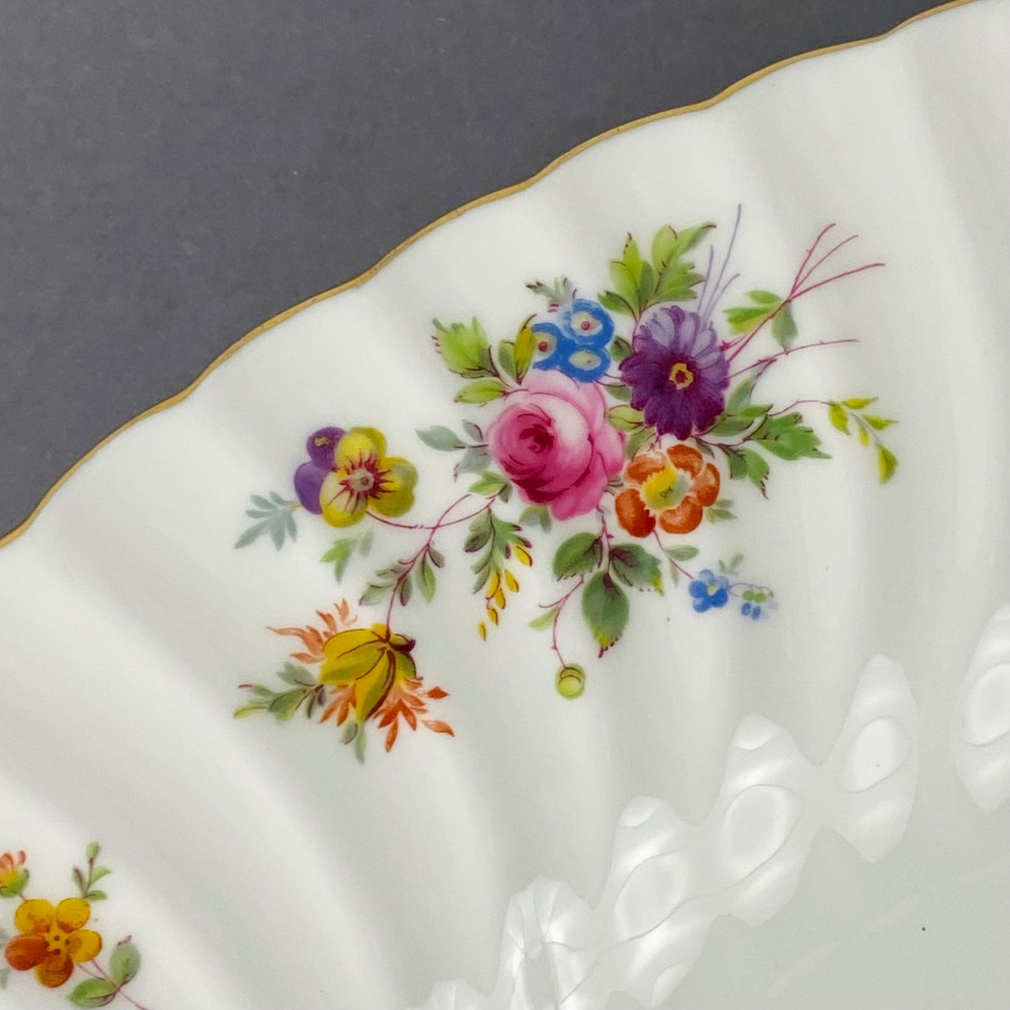 Minton Marlow Platter XL Gold Gilt Floral 45cm or 17 & 1/2" Bone China VGC