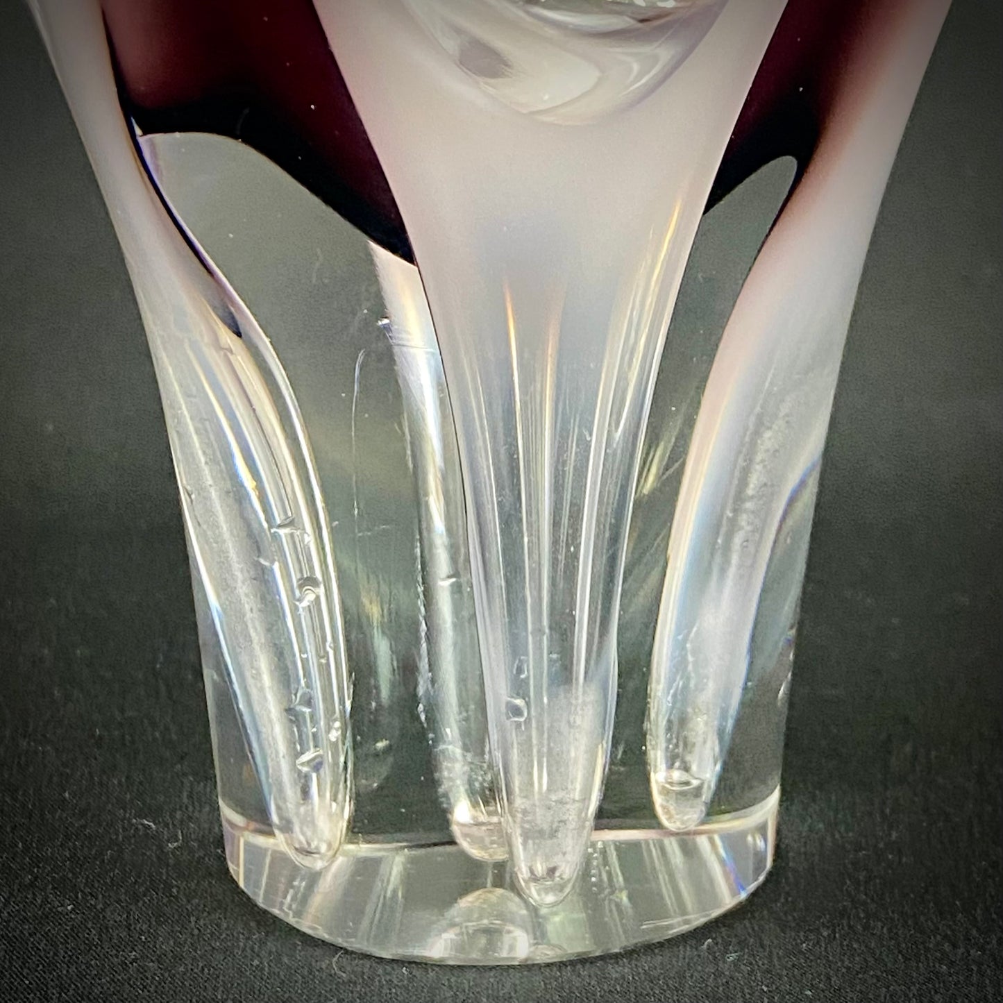 Paul Kedelv Flygfors Coquille Studio Glass Hand Crafted Vase 1962 Swedish
