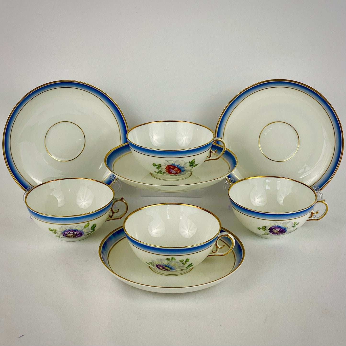 c1935 Antique 4 x Royal Copenhagen Tea Cups & Saucers #592 9067 Hand Painted