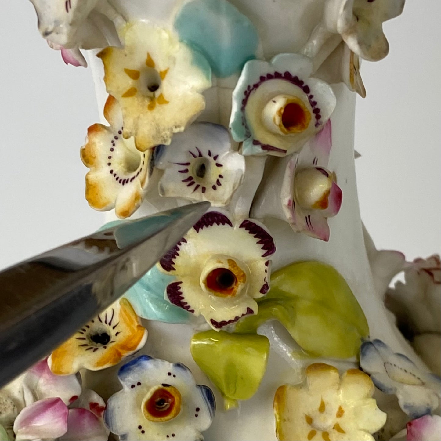 Antique Pair c1840 Vases Coalbrookedale Coalport Floral Encrusted Porcelain VGC